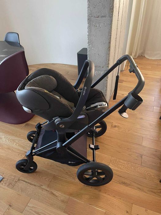 Детска количка Cybex Priam и столче Cybex Platinum Cloud Q + аксесоари
