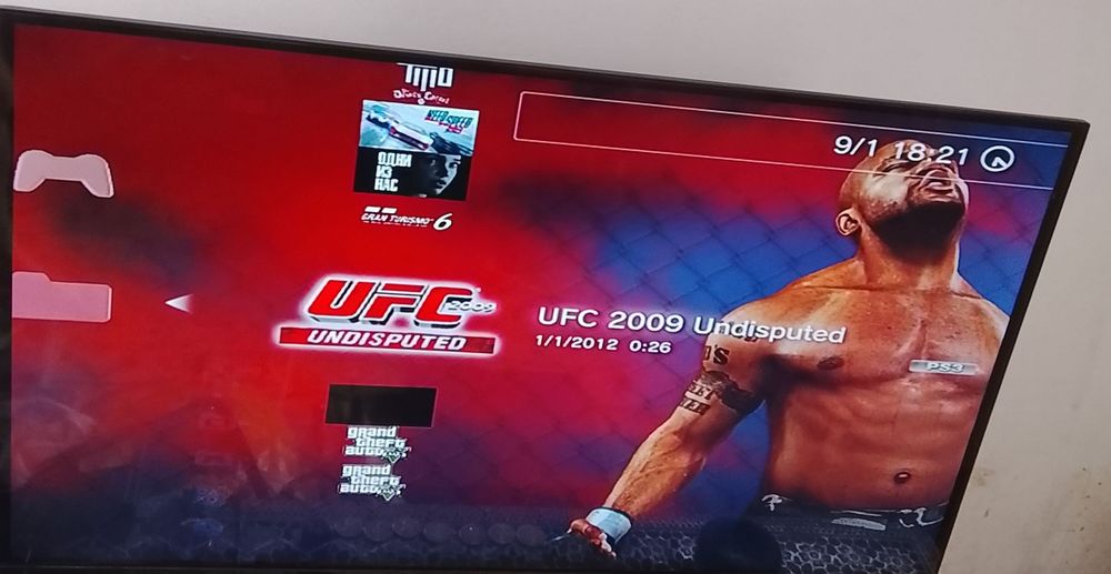 Play Station 3,10 дисков и 2 джостика