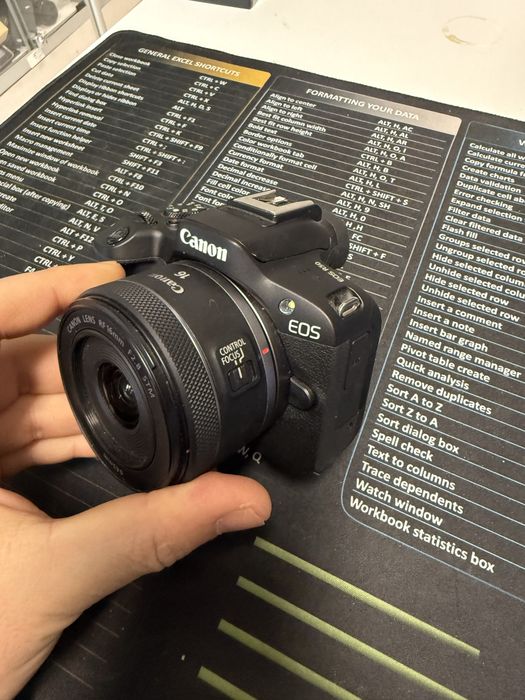 Canon EOS R50 + RF 16mm f2.8 STM impecabil kit complet