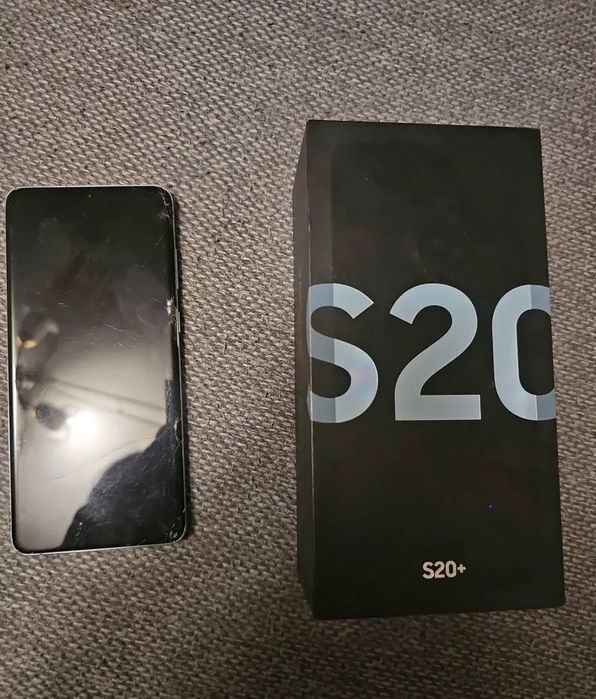 Продам самсунг с 20 +