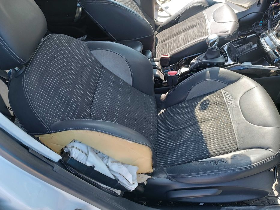 Пежо 2008 / Peugeot 2008 - 1,6 eHDI - на части