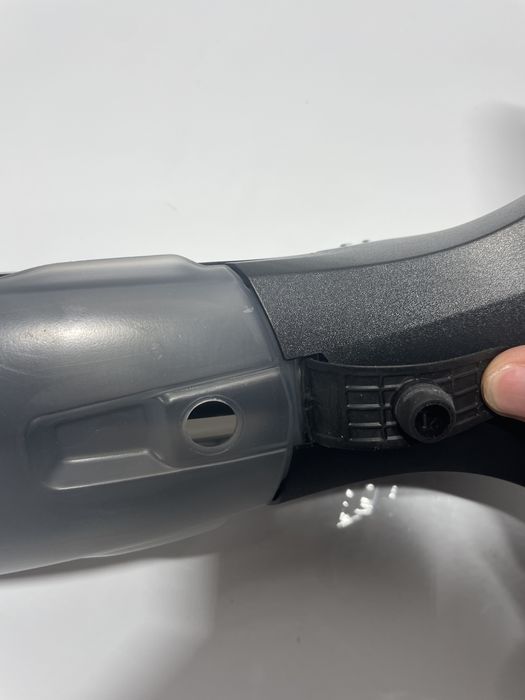 Aspirator geamuri KARCHER WV 5 Plus N WV5PLUSNBLEU, 0.1l, 3.7V, autonomie max 35 min, negru-alb