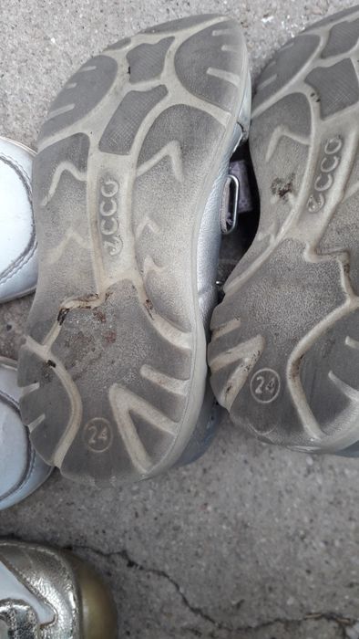 Обувки сандалки  24 и 22 номер за момиче