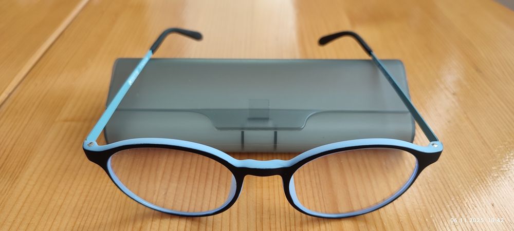 Дамски очила за четене