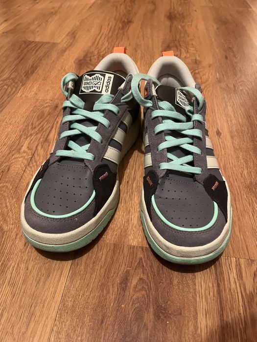 Кроссовки Адидас