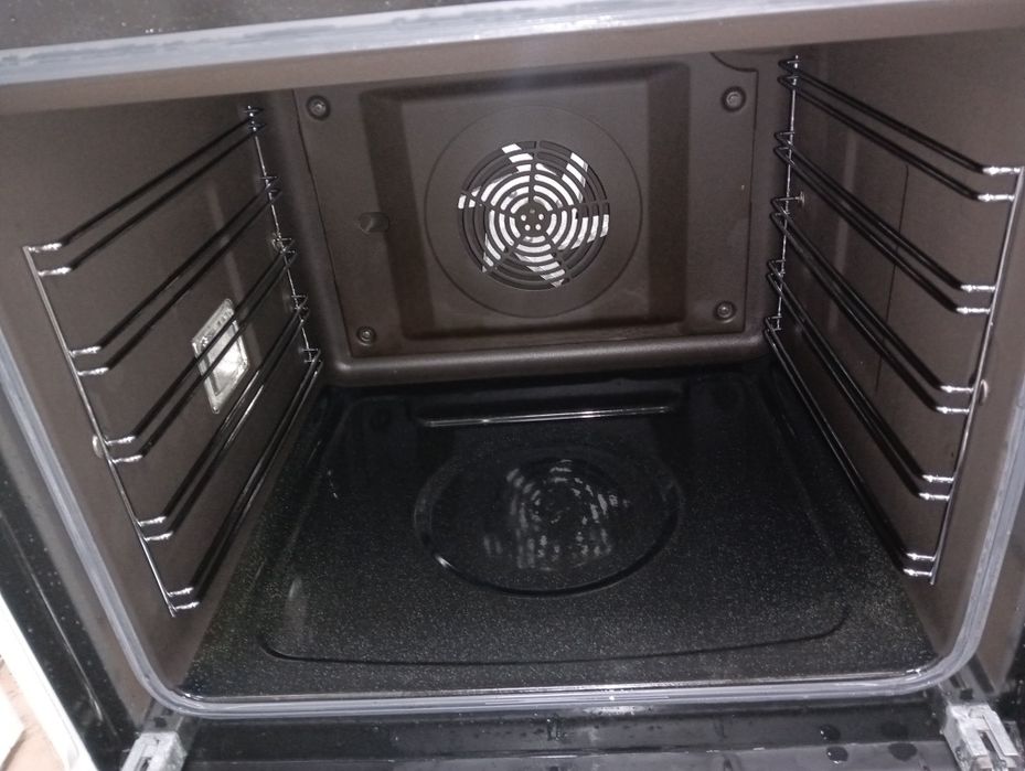 Като нова свободно стояща печка с керамичен плот Voss  2годиниГаранция