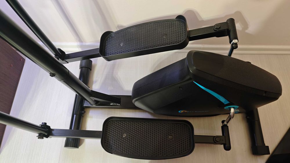 Vând bicicletă eliptică magnetică FitTronic 510E aproape nouă