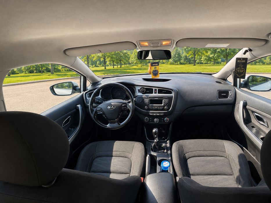 Kia Ceed 1.6 CRDi 128 CP 6 trepte | Mașină personală