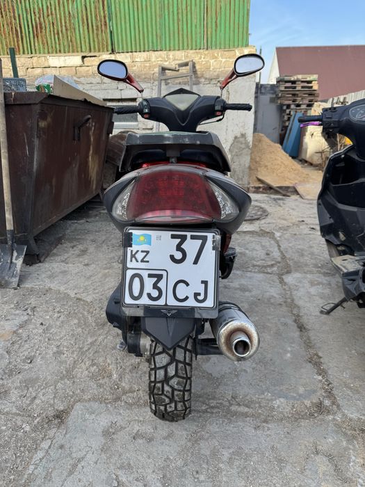 Скутер с документами