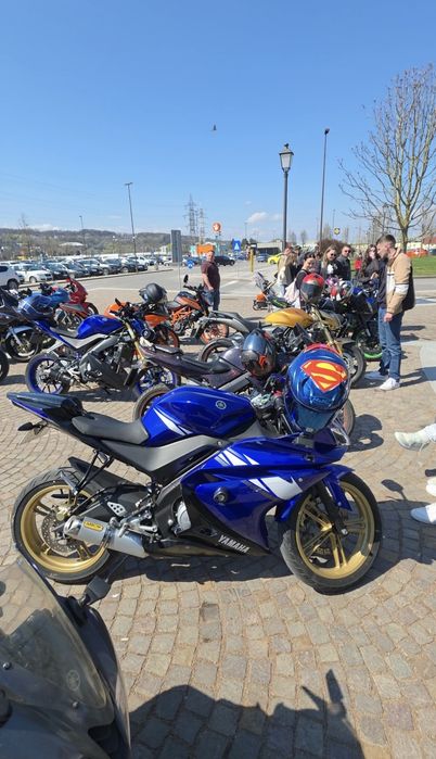 Yamaha yzf r125 2011