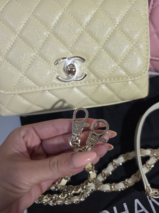 Дамска чантa Chanel Coco Handle small 20C
