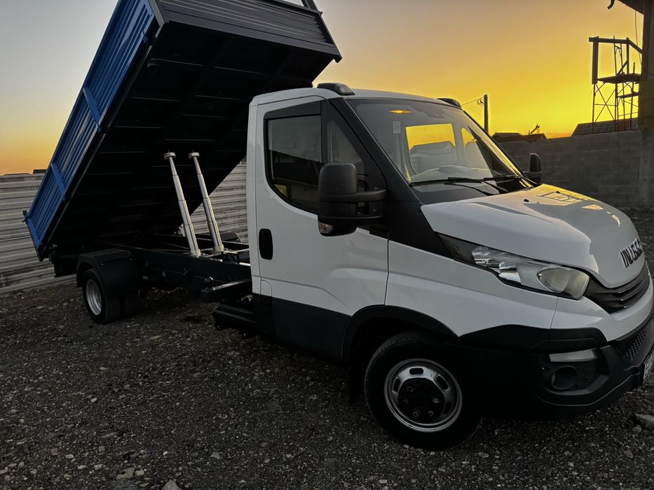 Iveco basculabil pe 3 parti