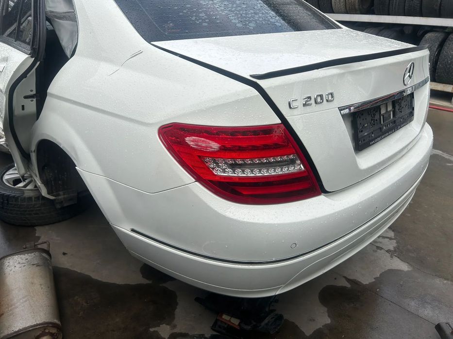Stopuri mercedes c-class w204