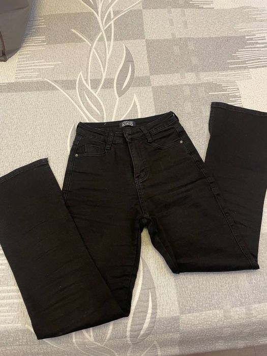 Джинсы размер S, 2500 тг