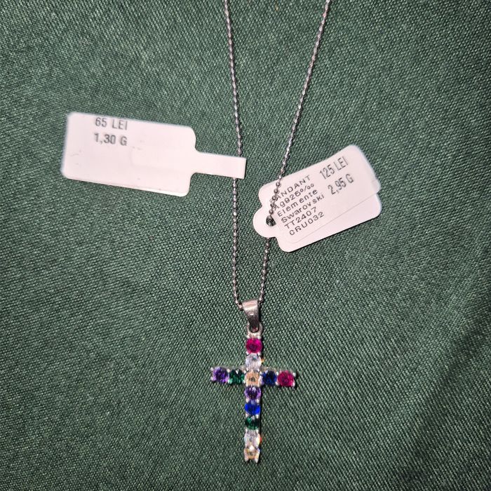 Lantisor de argint cu pietricele Swarovski