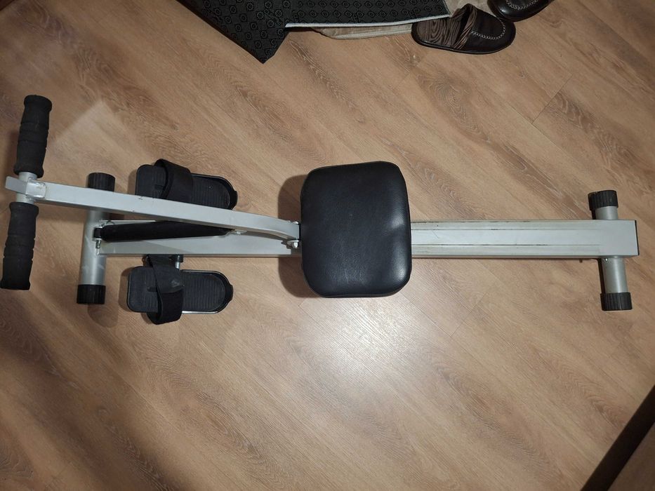 Продавам педален уред за упражнения (Без дисплей)