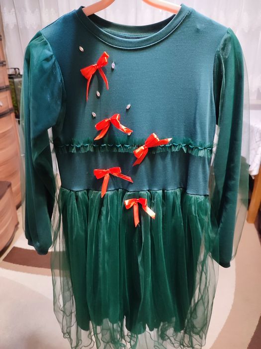 Платье праздничное