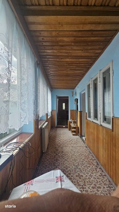 Casă spațioasă cu teren generos – Lerești, Argeș