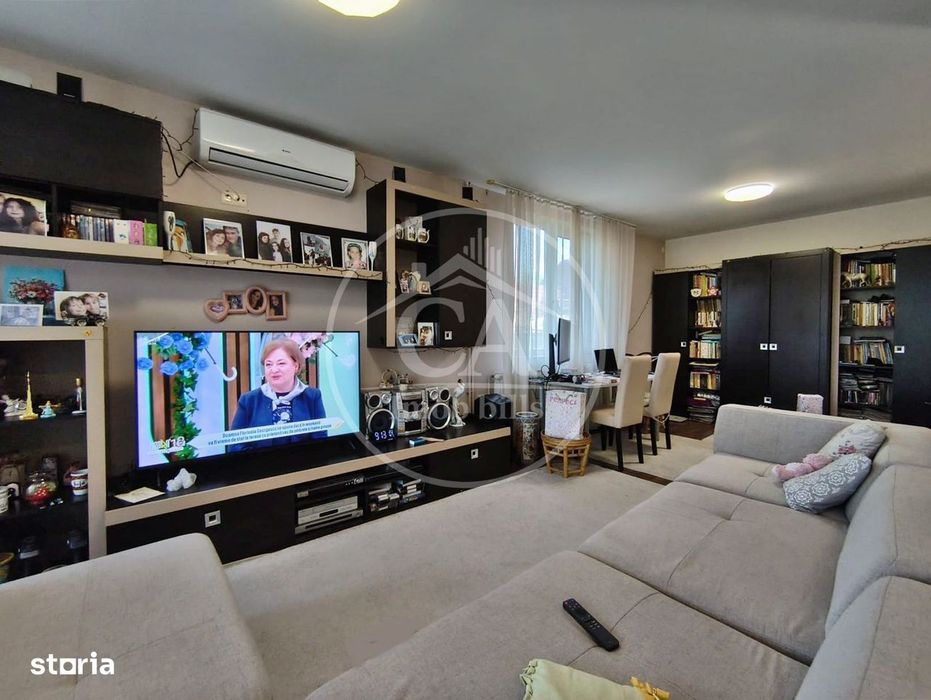 Casa de vânzare cu 6 camere in Episcopia, Bihor