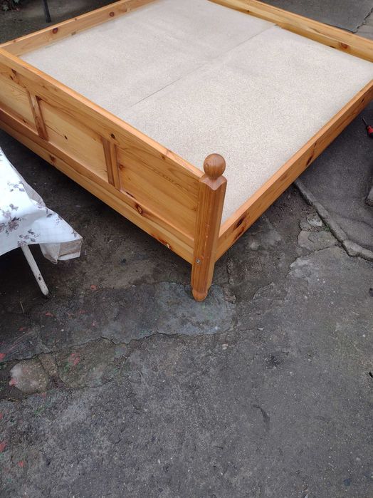 Дървена спалня ...