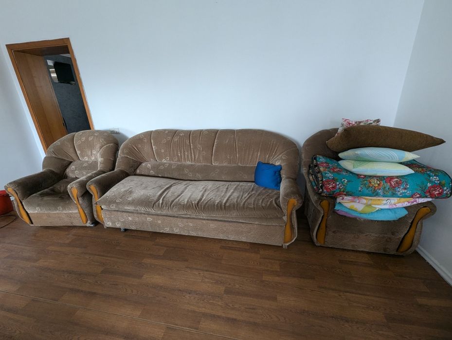 Диван и кресла бесплатно