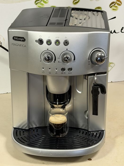 Кафемашина кафе автомат delonghi magnifica с гаранция