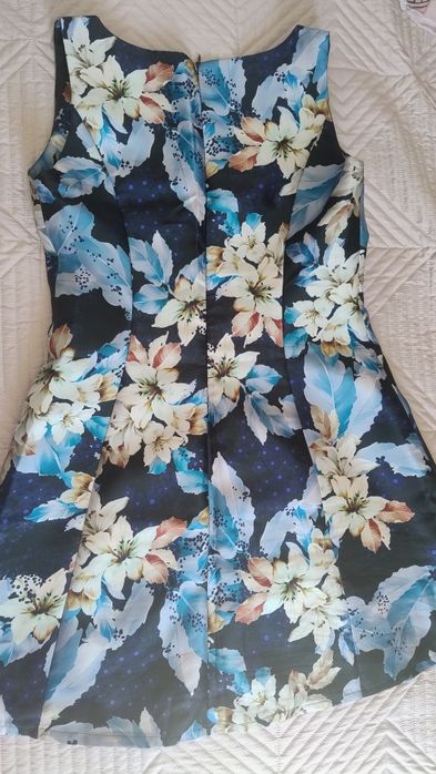 Сини рокли,Златна рокля  L,жълта S