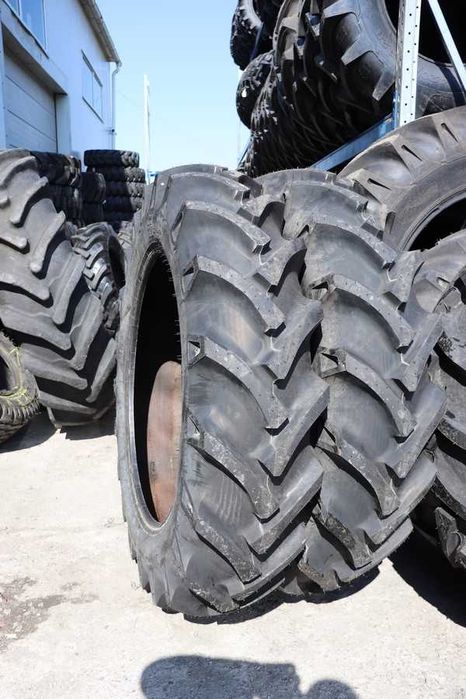 Anvelope noi 12.4-32 BKT 8 pliuri cauciucuri pentru tractor spate