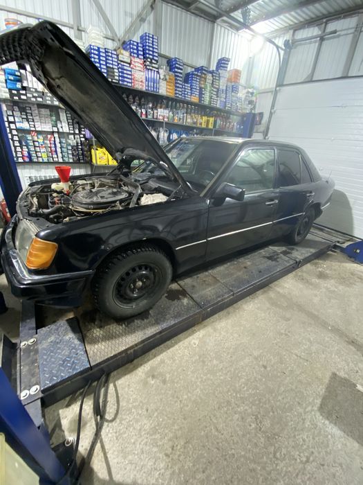 Mercedes-Benz E 300 w124