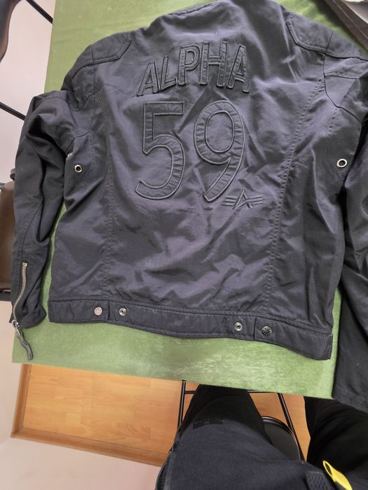 Alpha Industries яке
