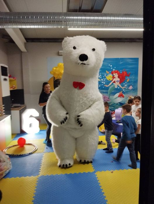 Бяло мече изненада Несебър