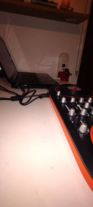 Controler DJ USB Silver  Cest - mixer DJ  2 platane, ptr Laptop.