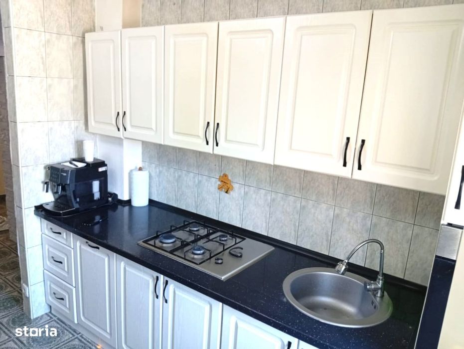 Apartament 3 camere de vanzare in Micalaca 500