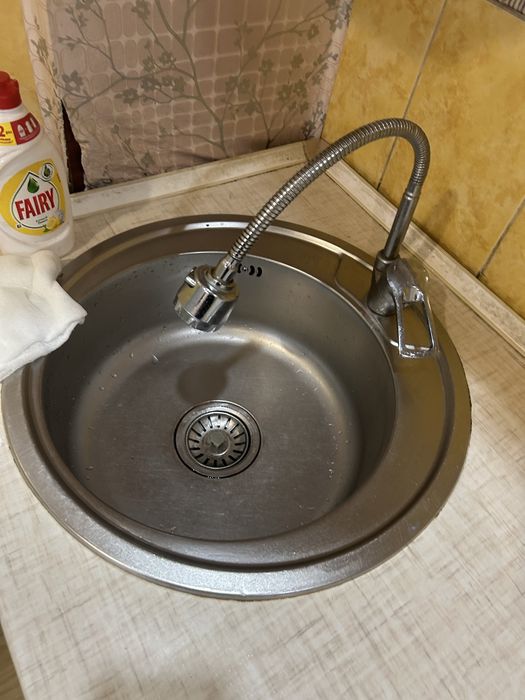 Кухонный гарнитур стол и стулья