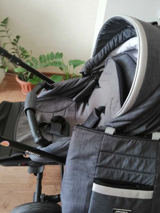 Коляска в хорошем состоянии