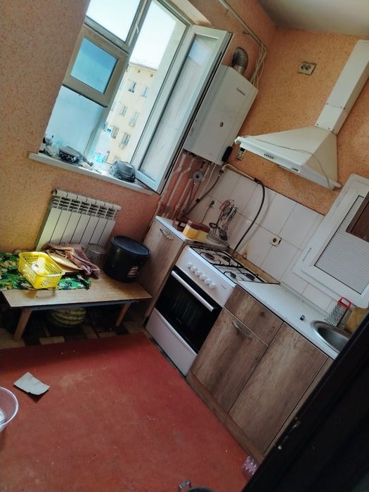 Gorniy universitet orqasidan 3 honalik sotiladi