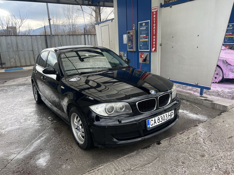 BMW 116i 2008г продавам