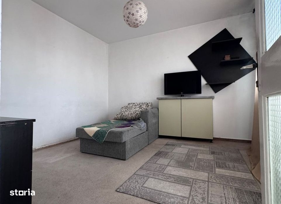Apartament  2 camere Podu Ros , 50 metri, etaj 3 Cod:162997