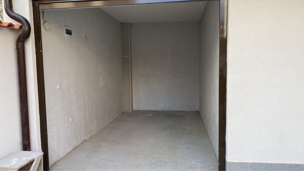 Дава се под наем Гараж / Паркомясто в Пловдив, Кючук Париж - 13 кв.м за 51 € - Снимка #3