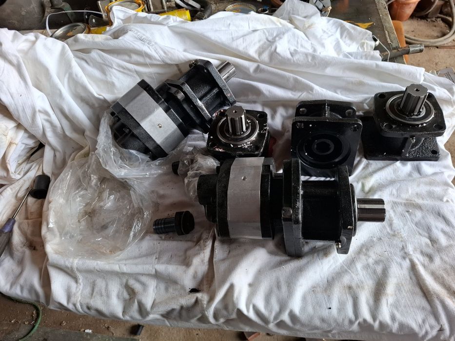 Продам мини экскаватор Хитачи 55