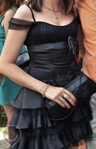 дизайнерска рокля