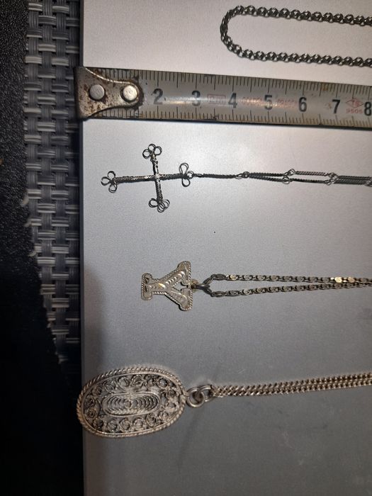 Сребърни колиета и гривна