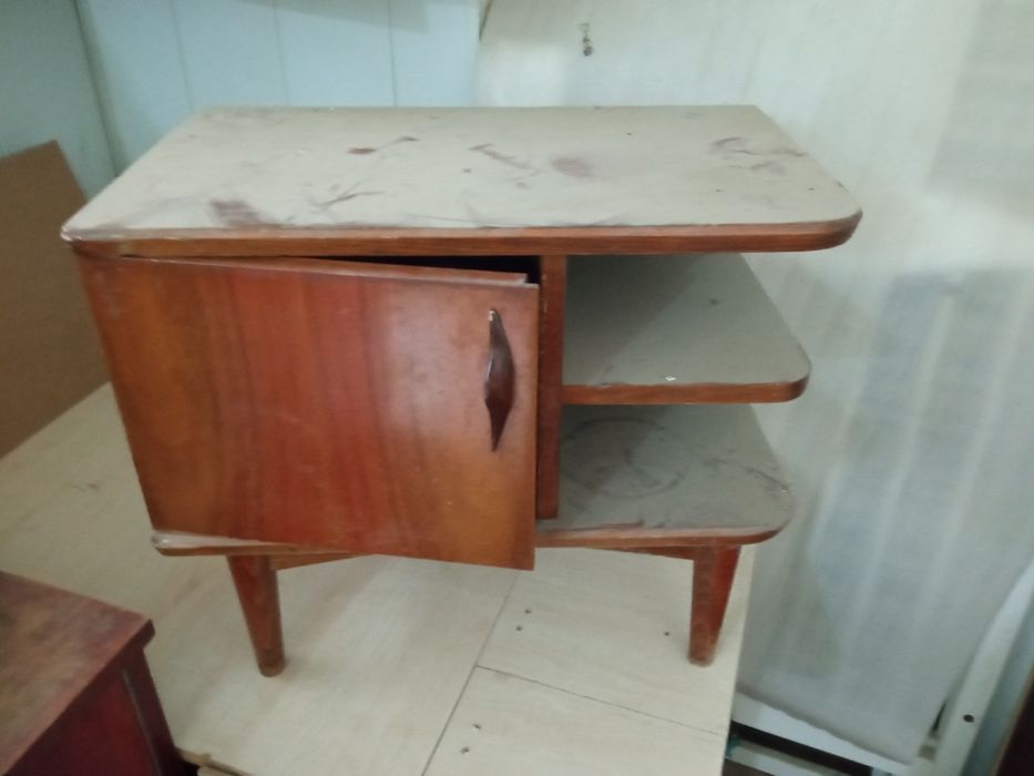 Продается.  Тумбочка