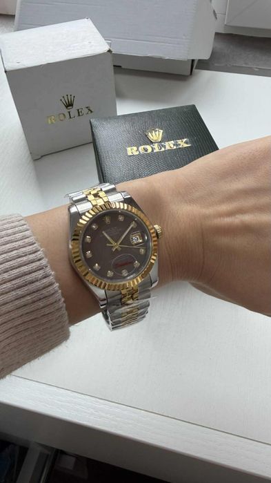 часовник ролекс нов