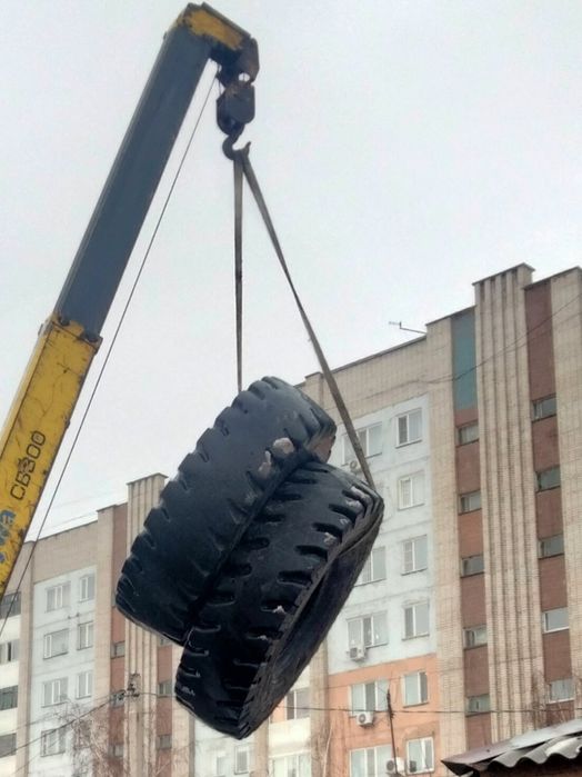 Шины 18.00 - 25 на погрузщик.