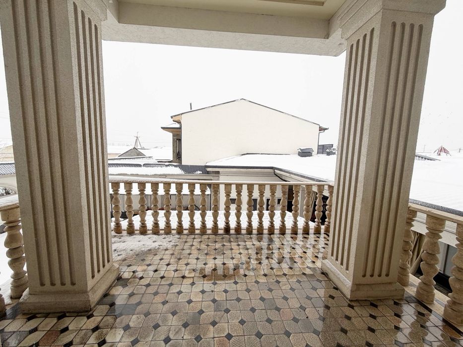 Продается Дом 9х комнат 7 соток Супер цена