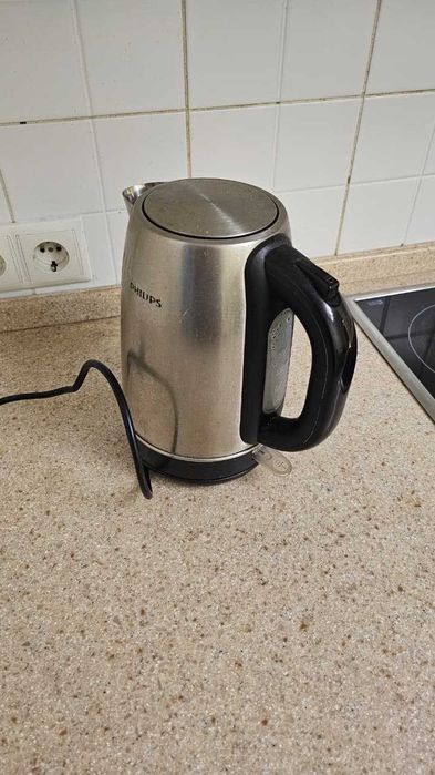 Продам чайник Philips