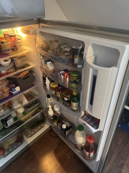 Хладилник Whirlpool с горна камера