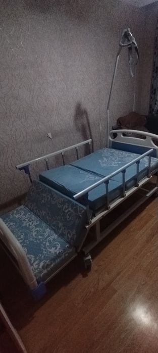 Продам медицинскую кровать