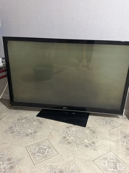 Продам телевизор срочно